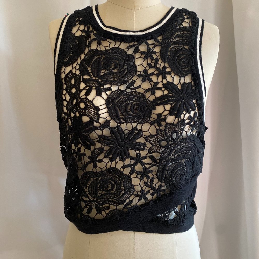 Material Girl Black Lace Crop Tank White Stripe Trim EUC | Size S